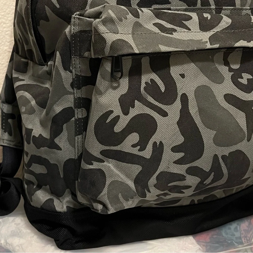Stussy Camo backpack Original Gear, grey/black 14”x15”x9”